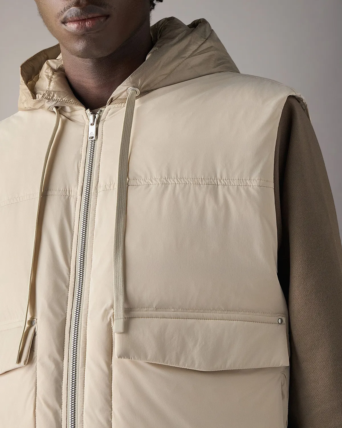 Moose Knuckles Brixton gilet alabaster duvet léger