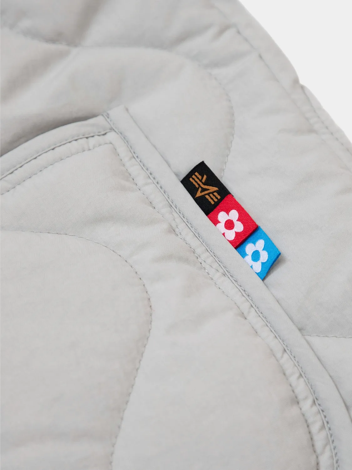 Alpha Industries Vandy The Pink veste liner gris clair