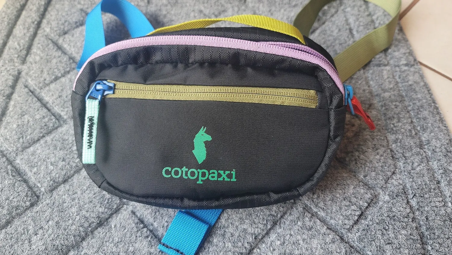 Cotopaxi Kapai 1.5L sac banane Del Día Dark festival